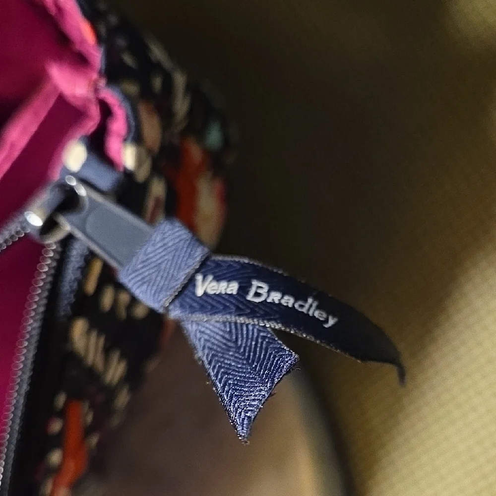Vera Bradley Navy & Pink Paisley Quilted Crossbody Bag - Picture 9 of 10
